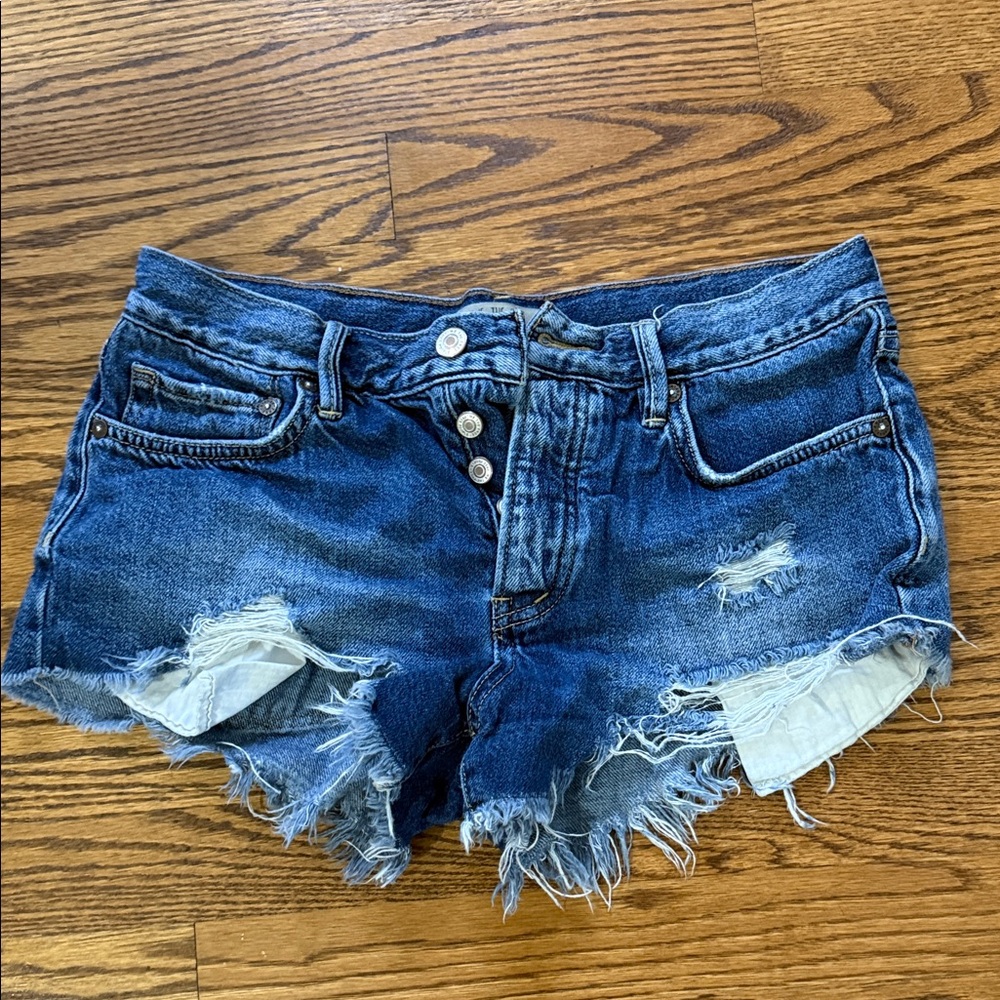 We the free free people Denim Distressed Women’s Shorts - Blue 26